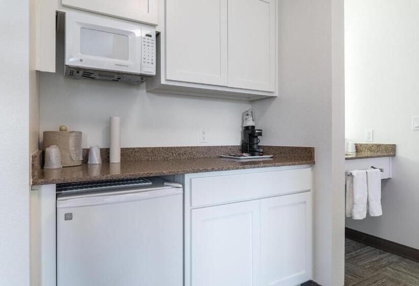 סוויטה, Marshall Suites