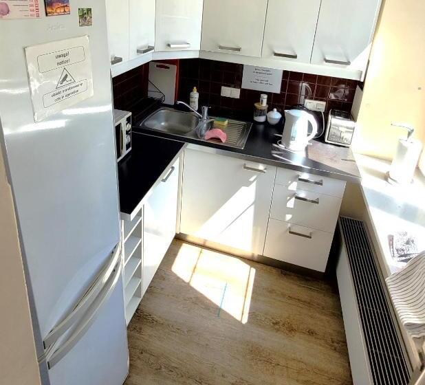 Номер Стандарт Трехместный, Chmielna Guest House