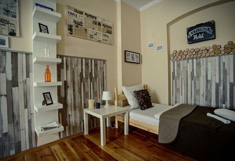 Номер Стандарт Трехместный, Explorer Hostel & Apartment Stare Miasto Old Town 24h #don T Be A Tourist, Be An Explorer!
