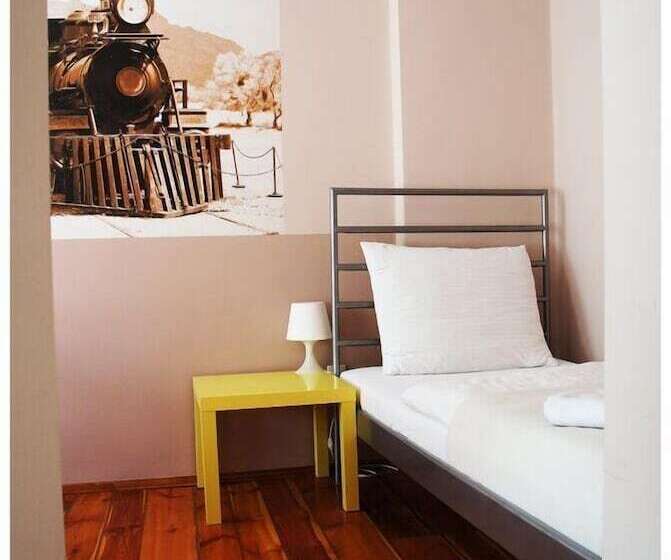 Номер Стандарт Трехместный, Explorer Hostel & Apartment Stare Miasto Old Town 24h #don T Be A Tourist, Be An Explorer!