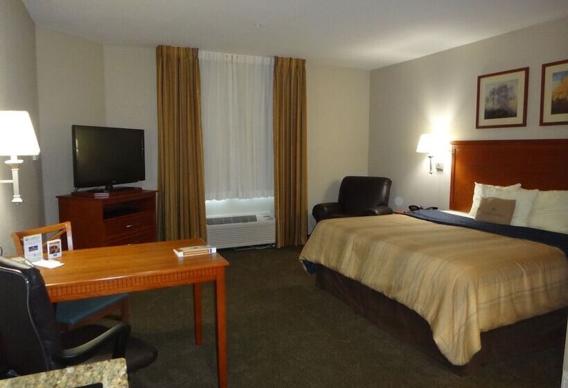 Студия Стандарт, Candlewood Suites Decatur Medical Center, An Ihg