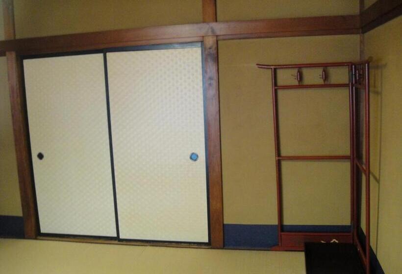 Номер Стандарт, Kurhaus Ishibashi Ryokan