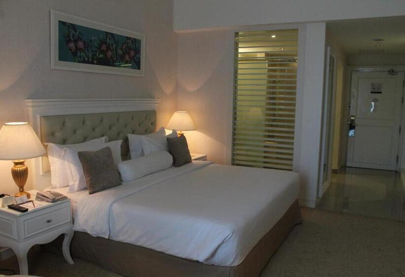 Номер Superior Кровать Кинг, Royale Chulan Damansara