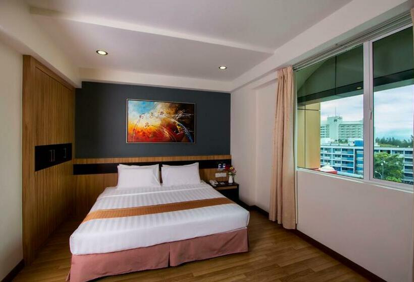 اتاق سوپریور با تخت بزرگ, Mariner Hotel Labuan