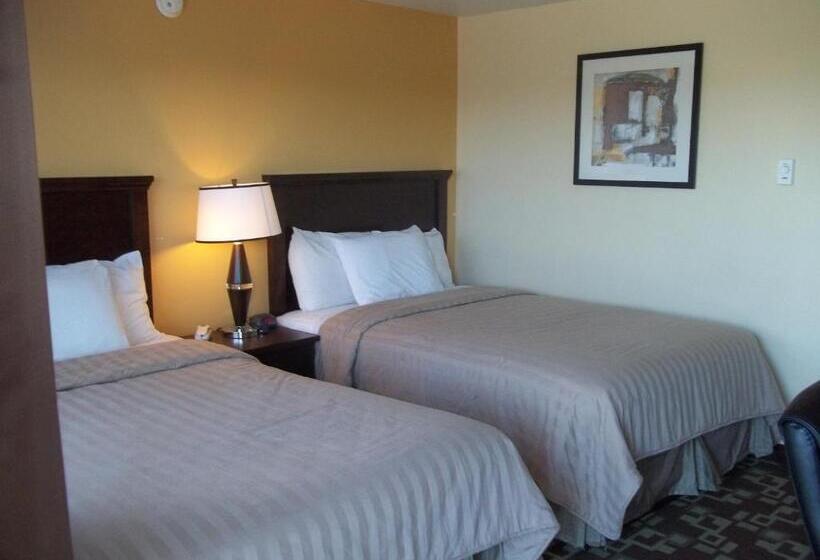 Номер Стандарт 2 Двуспальные Кровати, Travelodge By Wyndham Newport