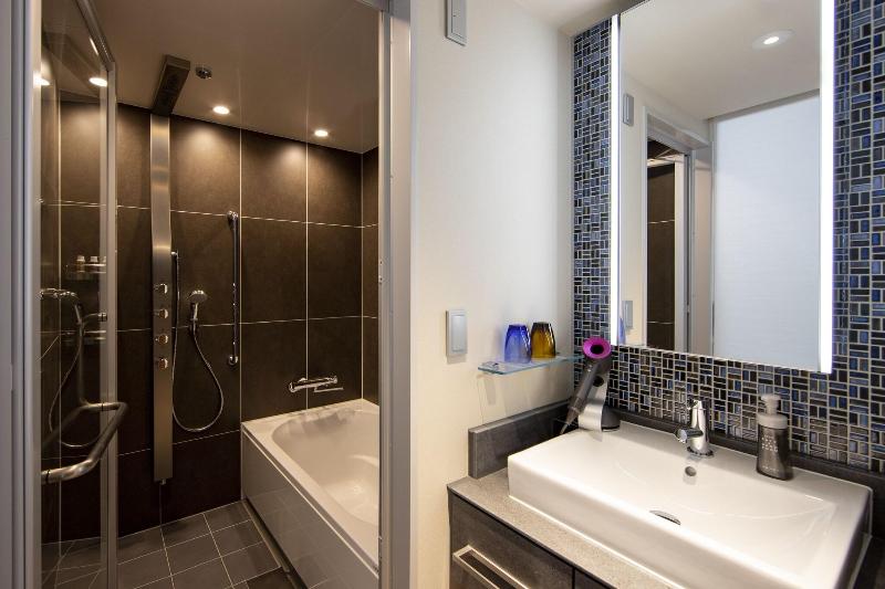 Superior Room, 81 Kovan