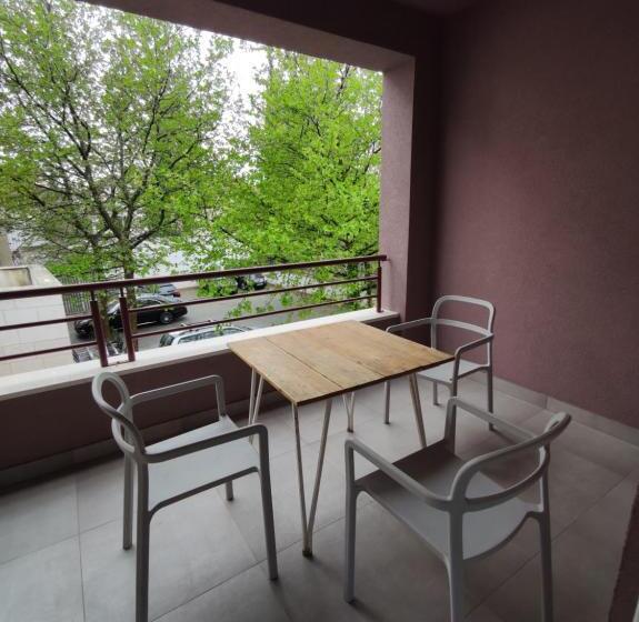 Номер Стандарт, Subtub Hostel Makarska