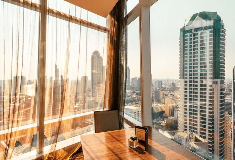 اتاق اجرایی, Eastin Grand Hotel Sathorn