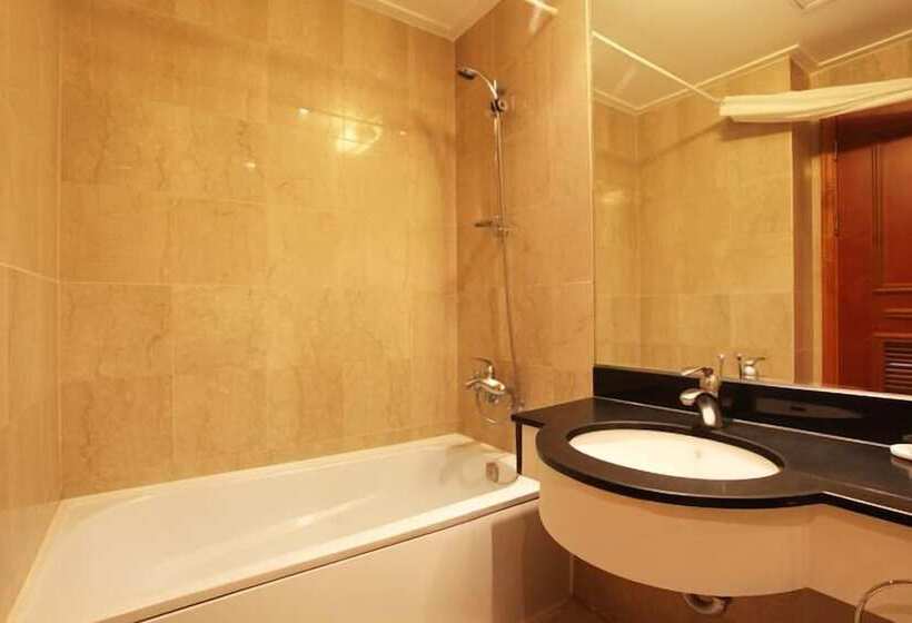 Quarto Estandar, Karak Tourist