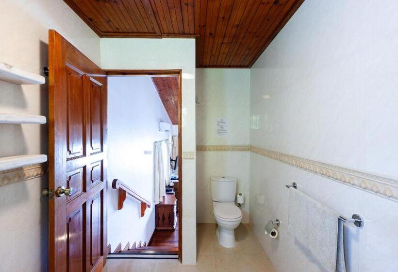 اتاق استاندارد با چشم‌انداز دریا, Chalets Cote Mer