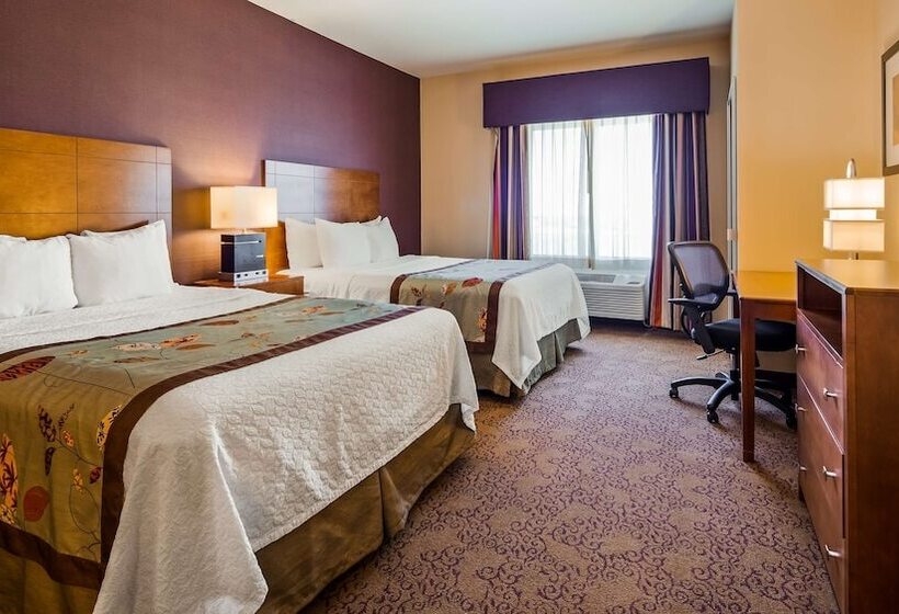 Номер Стандарт 2 Двуспальные Кровати, Best Western Plus Carousel Inn & Suites Burlington