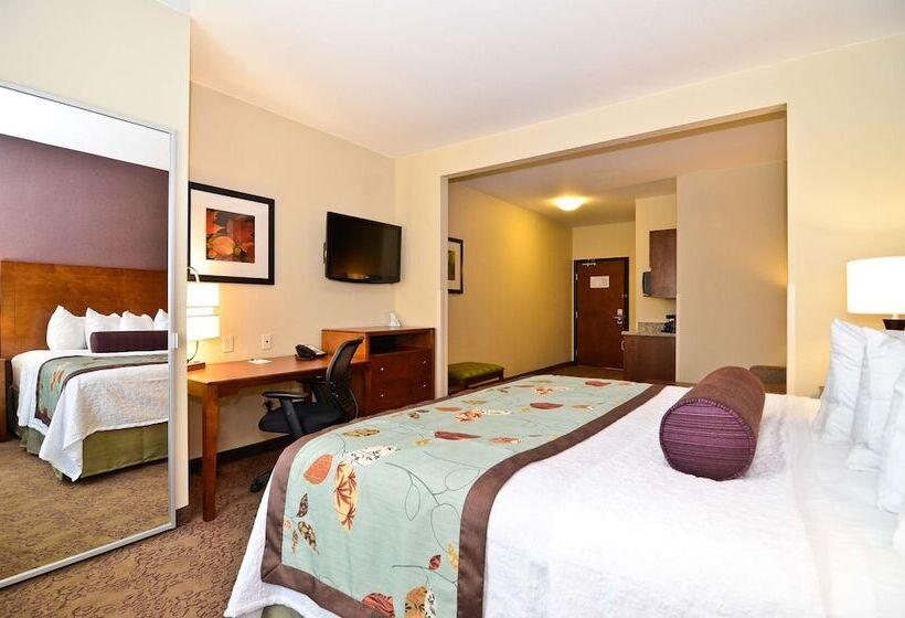 Люкс, Best Western Plus Carousel Inn & Suites Burlington