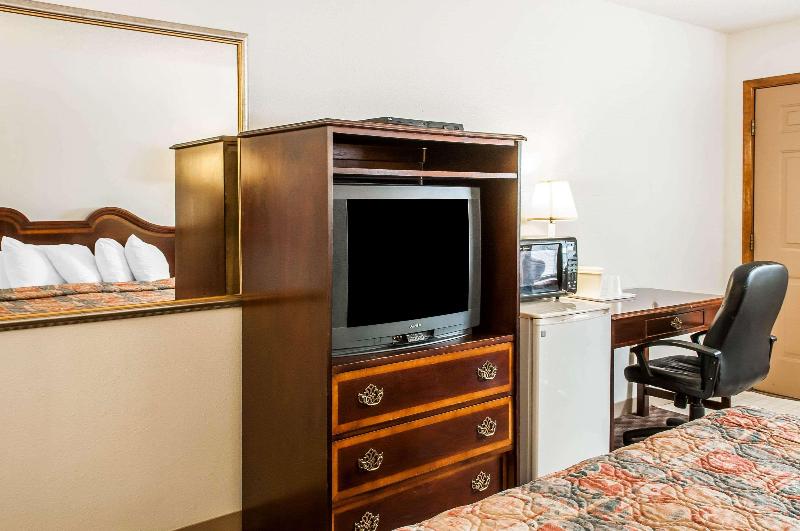 Номер Стандарт Кровать Кинг Адаптированный для Инвалидов, Econo Lodge