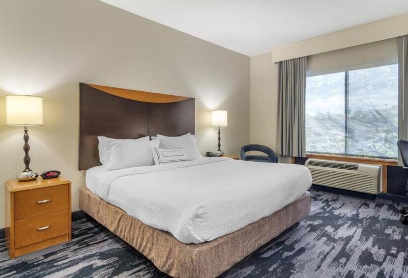 Номер Deluxe Адаптированный для Инвалидов, Fairfield Inn & Suites By Marriott Commerce