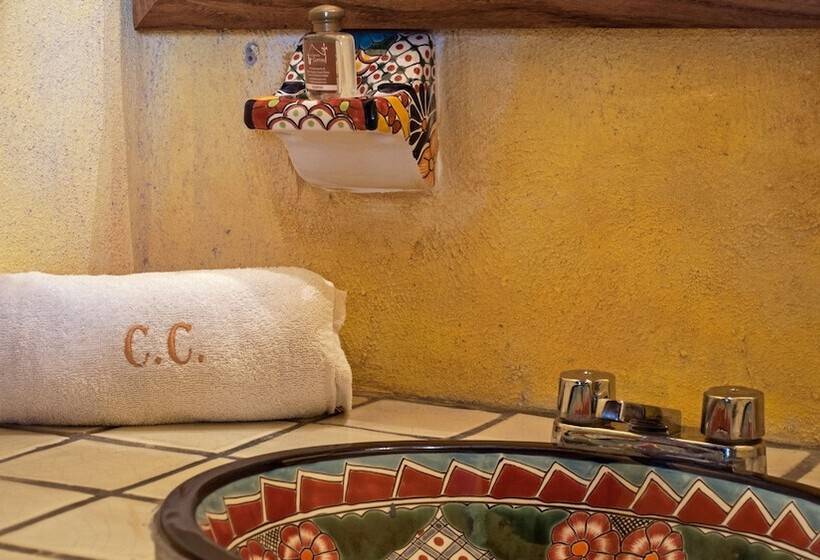 スタンダードバンガロー, Las Cabanas Del Capitan