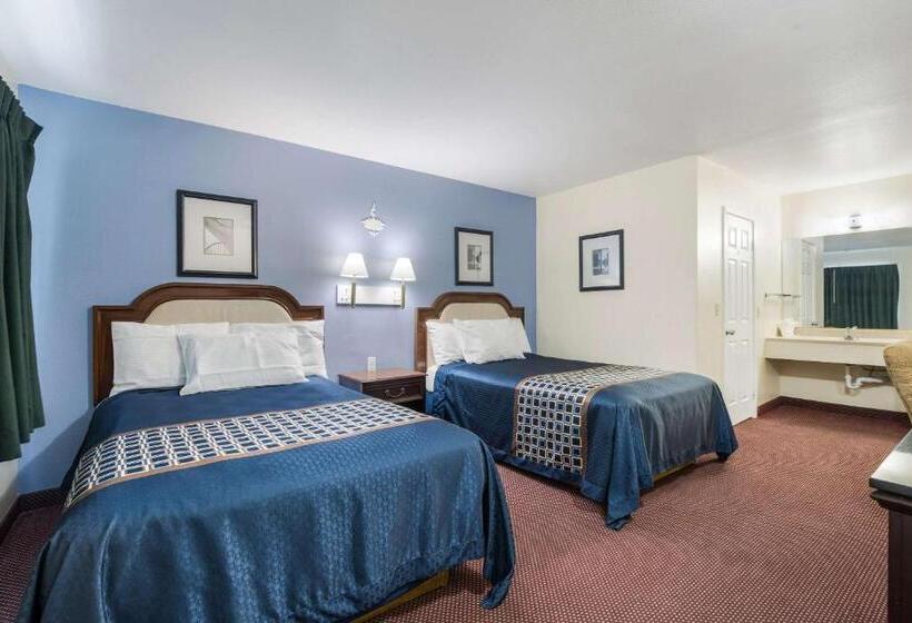 Номер Стандарт 2 Двуспальные Кровати, Rodeway Inn & Suites Blythe I 10