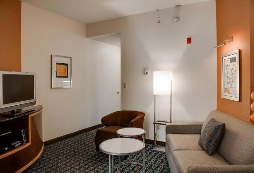 스탠다드 스튜디오, Fairfield Inn & Suites Lake City