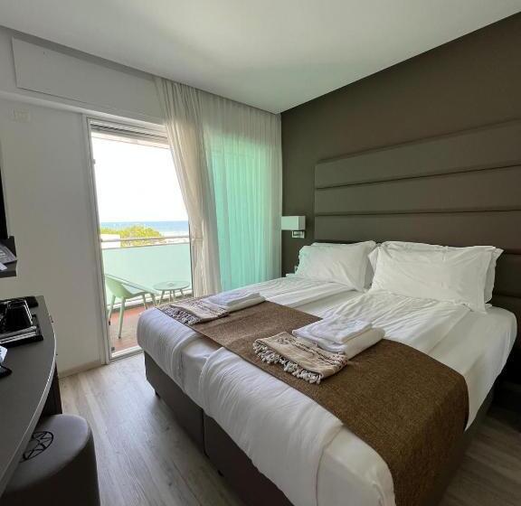 Family Suite, International Beach