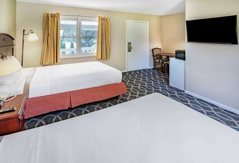 스탠다드 룸 더블 침대 2개, Travelodge By Wyndham Great Barrington Berkshires