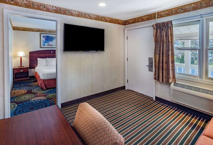 سوییت, Travelodge By Wyndham Great Barrington Berkshires