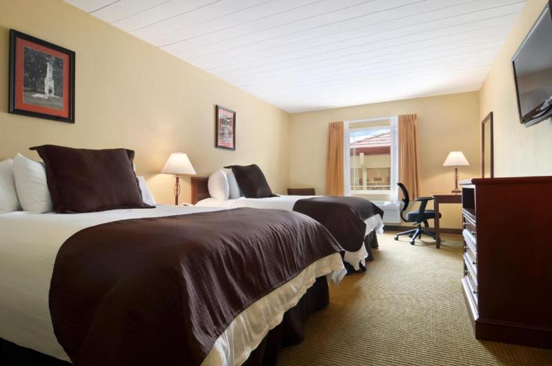 Quarto Estandar Cama King, Quality Inn & Suites