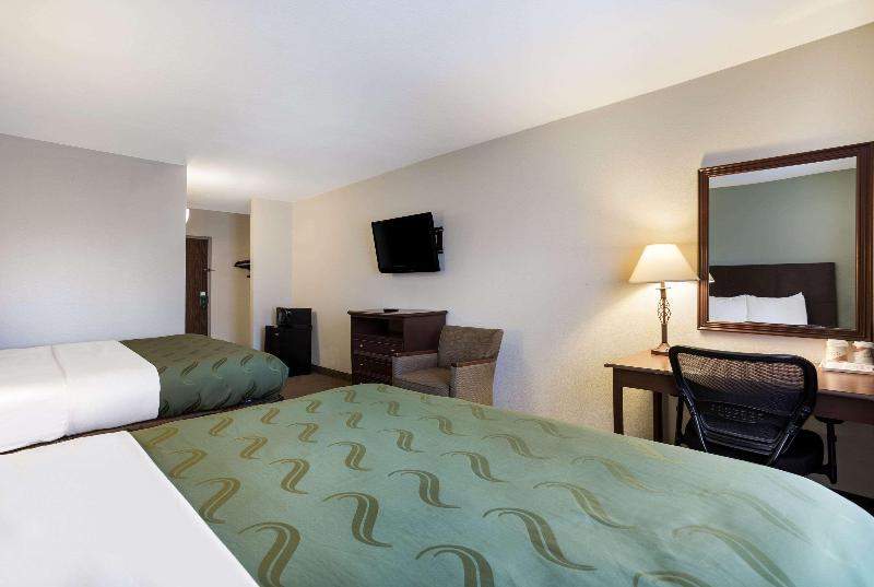 스탠다드 룸 킹사이즈 침대, Quality Inn & Suites