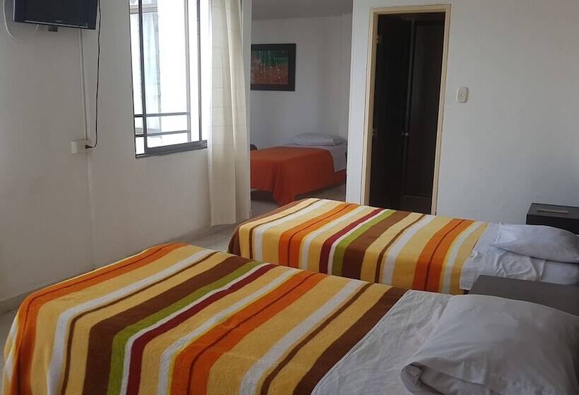 4인용 스탠다드 룸, Vermon Armenia