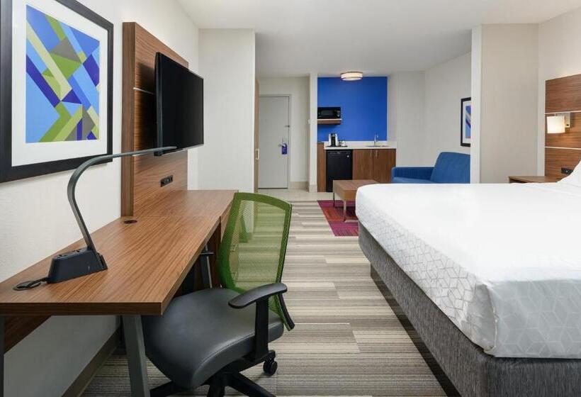 适合残疾人士使用的套间, Holiday Inn Express   Tullahoma, An Ihg