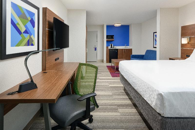 适合残疾人士使用的套间, Holiday Inn Express   Tullahoma, An Ihg