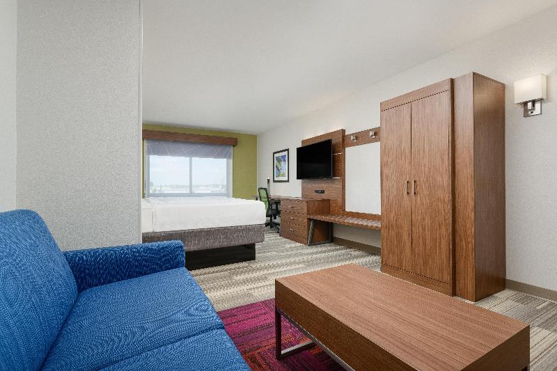 适合残疾人士使用的套间, Holiday Inn Express   Tullahoma, An Ihg