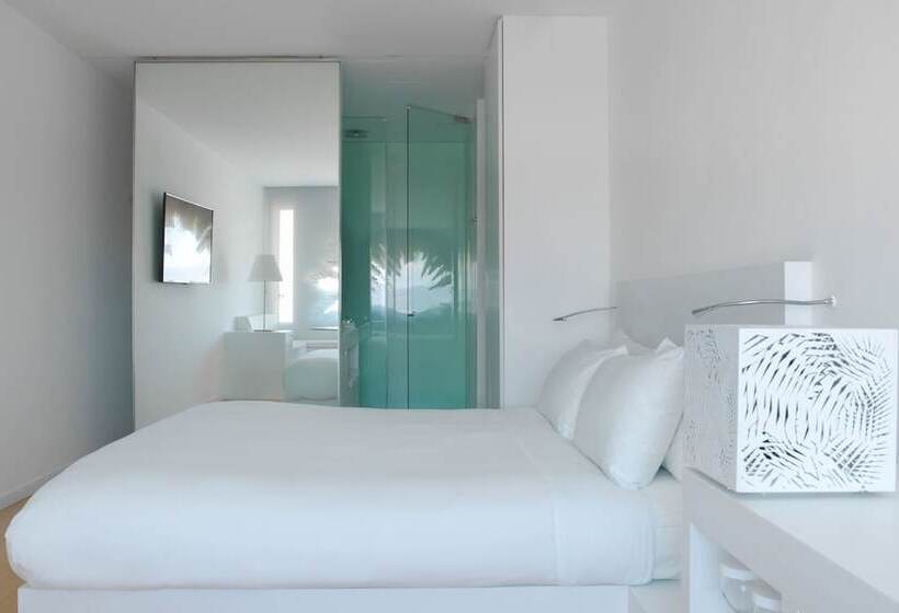Номер Superior Вид на Город, Renaissance Barcelona Fira