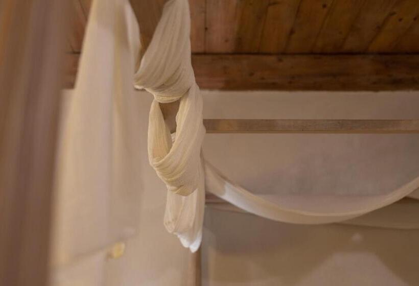デラックスルーム, Al Convento
