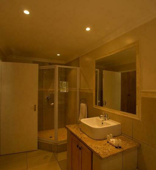Quarto Estandar, Little Tuscany Boutique