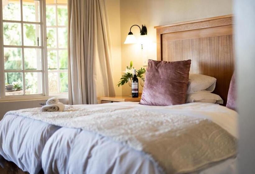 Quarto Estandar, Little Tuscany Boutique