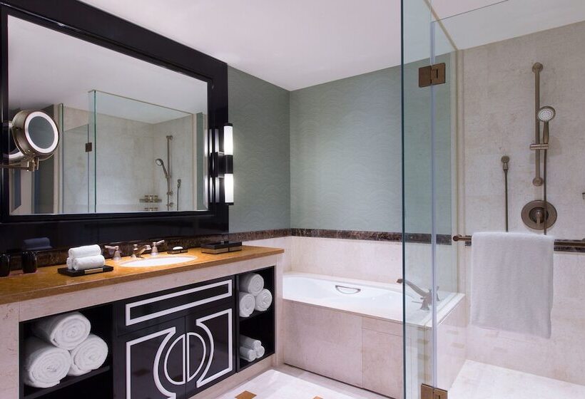 Люкс Семейный 2 Спальни, Londoner Grand, A Luxury Collection Hotel, Macao