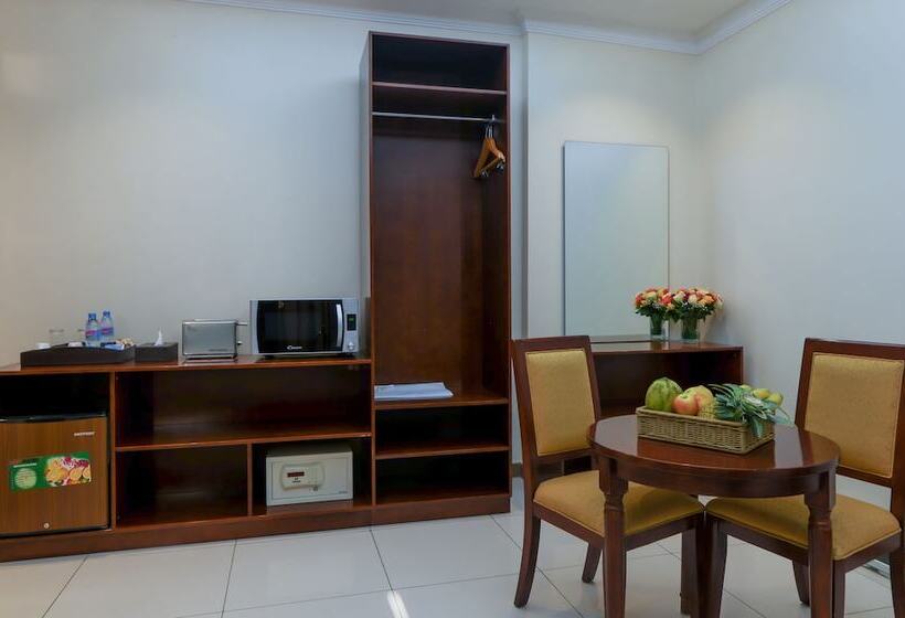 Standard Studio, Tanzanite Executive Suites