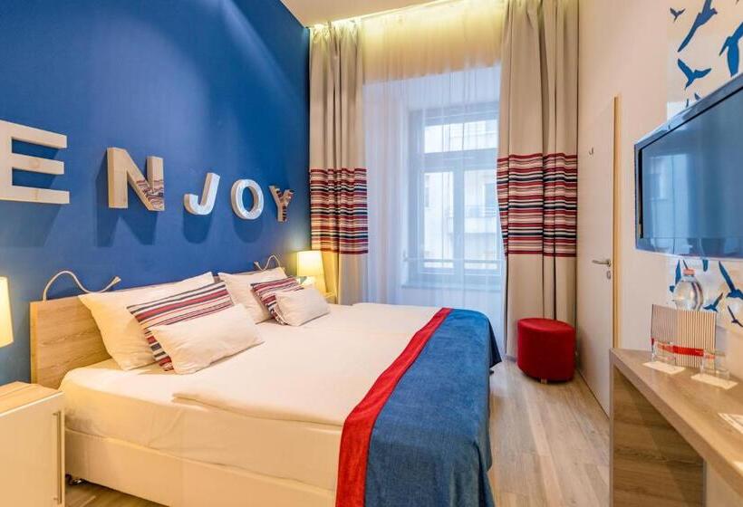 Номер Стандарт, Estilo Fashion Hotel Budapest
