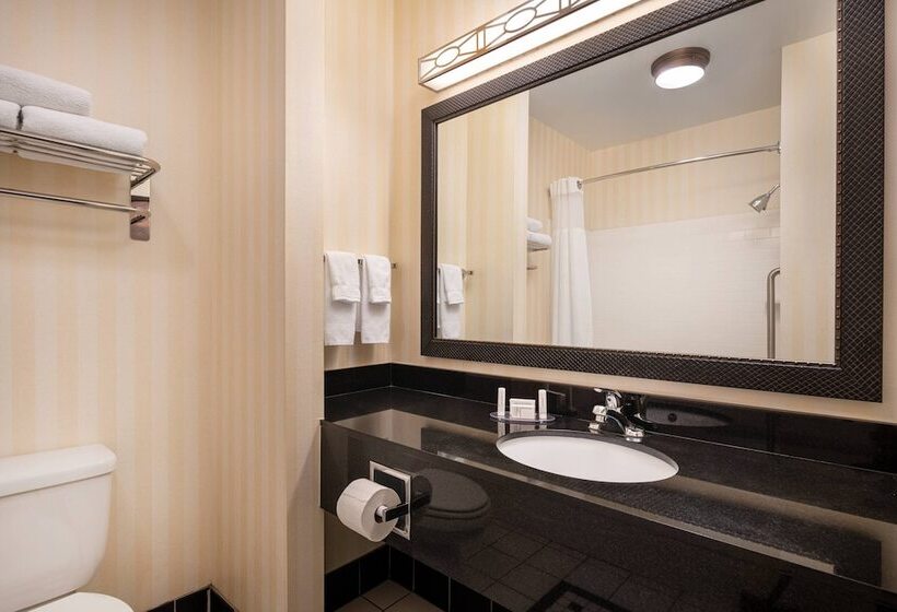 标准工作室, Fairfield Inn & Suites By Marriott Visalia Tulare