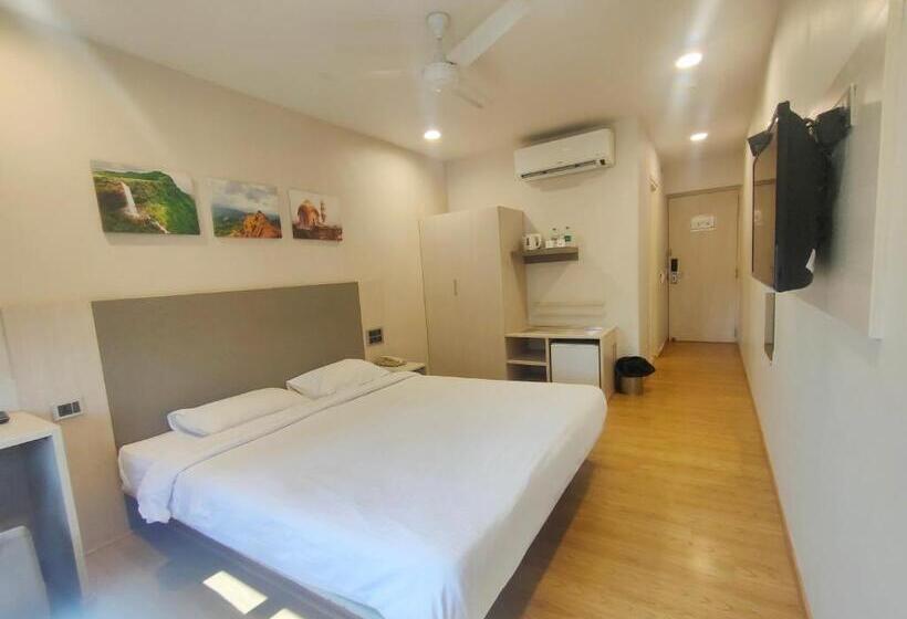 Номер Superior, Ginger  Pune  Pimpri
