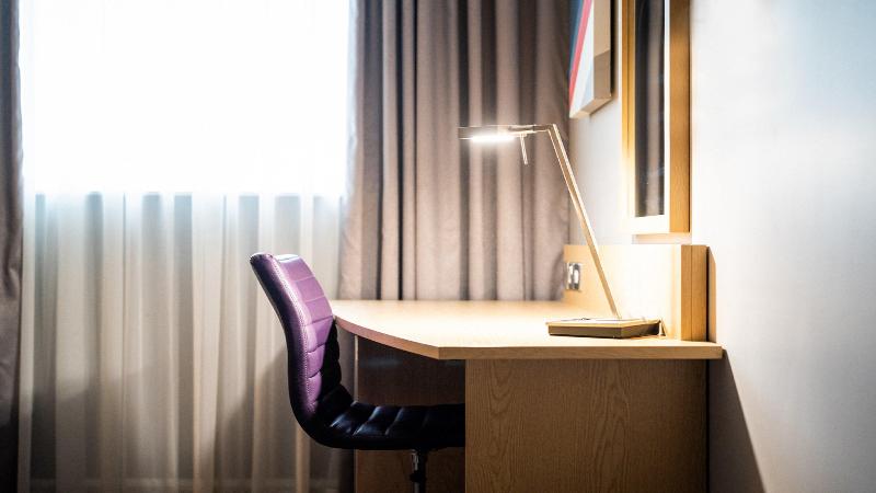 اتاق استاندارد, Holiday Inn London Luton Airport, An Ihg