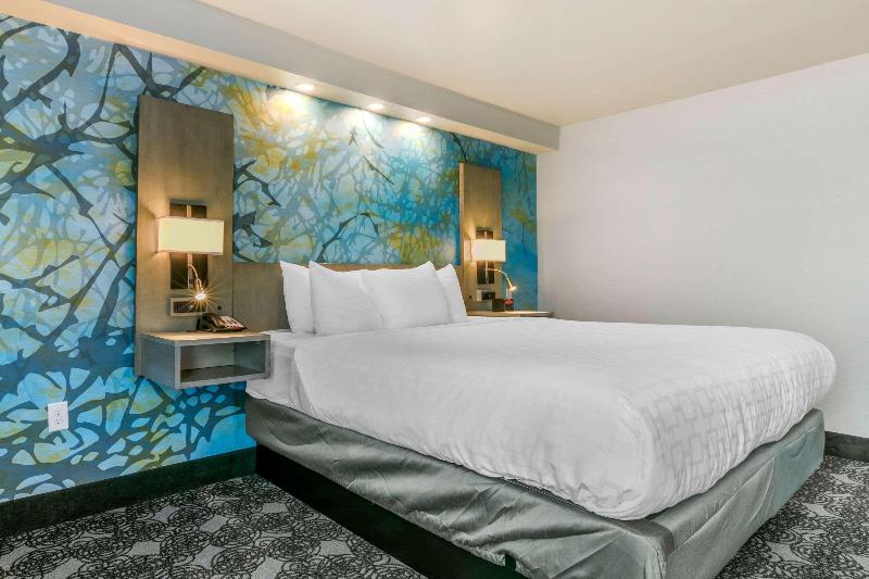 اتاق استاندارد برای معلولان, Holiday Inn London Luton Airport, An Ihg