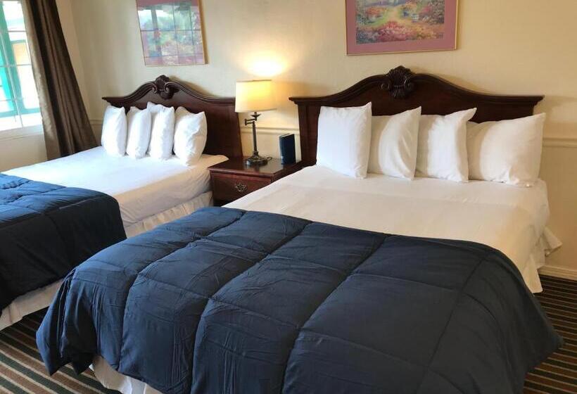 스탠다드 룸 더블 침대 2개, Monterey Pines Inn