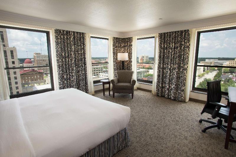 Standard Szoba King Size Bed, President Abraham Lincoln Springfield   Doubletree By Hilton