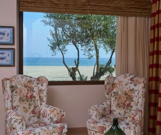 سوییت, Mediterranean Village Hotel & Spa