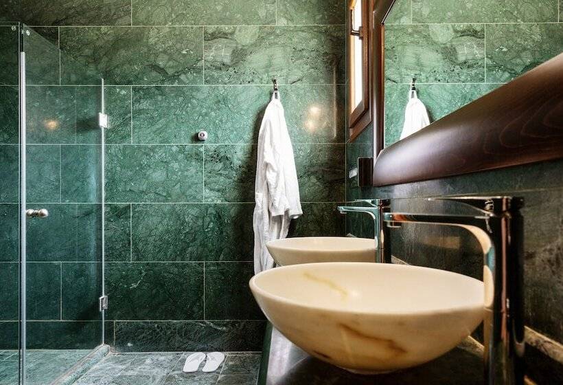 ویلای دلوکس 1 خوابه با چشم‌انداز دریا, Mediterranean Village Hotel & Spa
