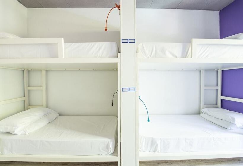 تختخواب در اتاق مشترک, Safestay Madrid Central