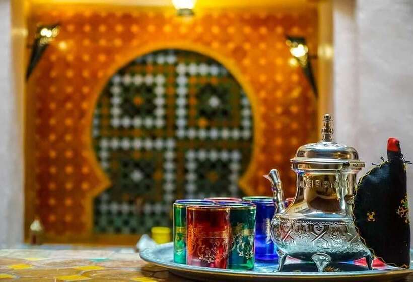 اتاق لوکس, Dar Ahl Tadla
