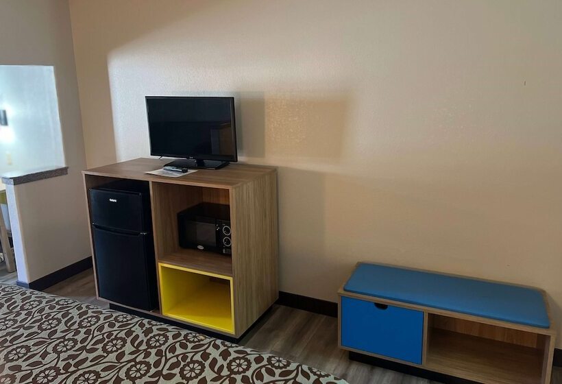 Suíte, Days Inn & Suites By Wyndham Opelousas
