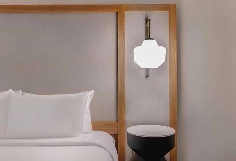 Номер Стандарт, Fairfield Inn & Suites By Marriott Greenwood
