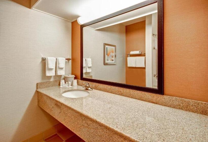 带2个双人床的标准工作室, Fairfield Inn & Suites By Marriott Saratoga Malta